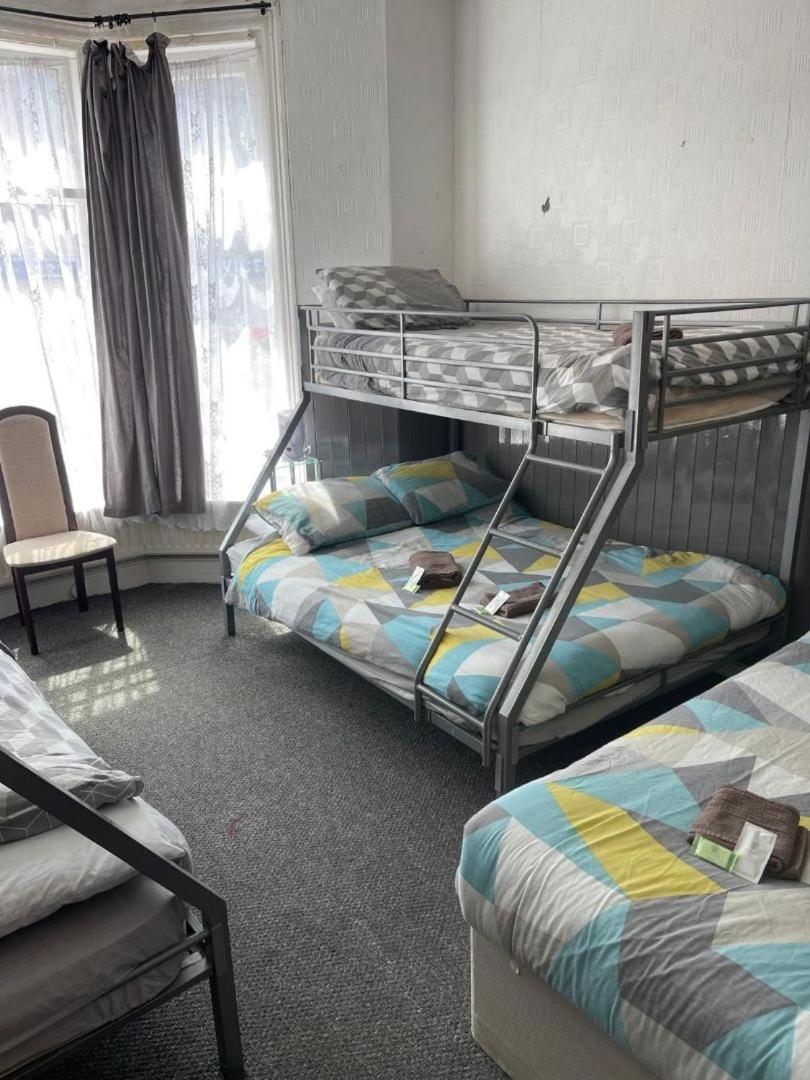 The Merlin Hotel 2*